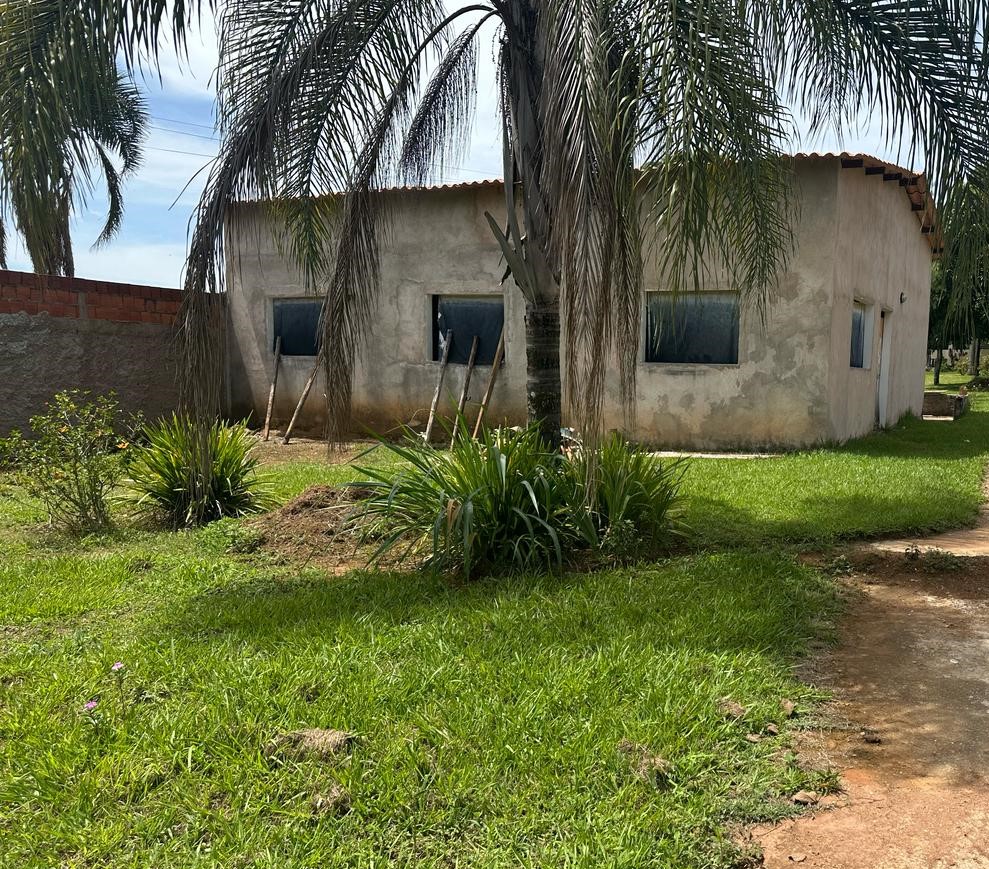09-CASA EM FASE DE ACABAMENTO